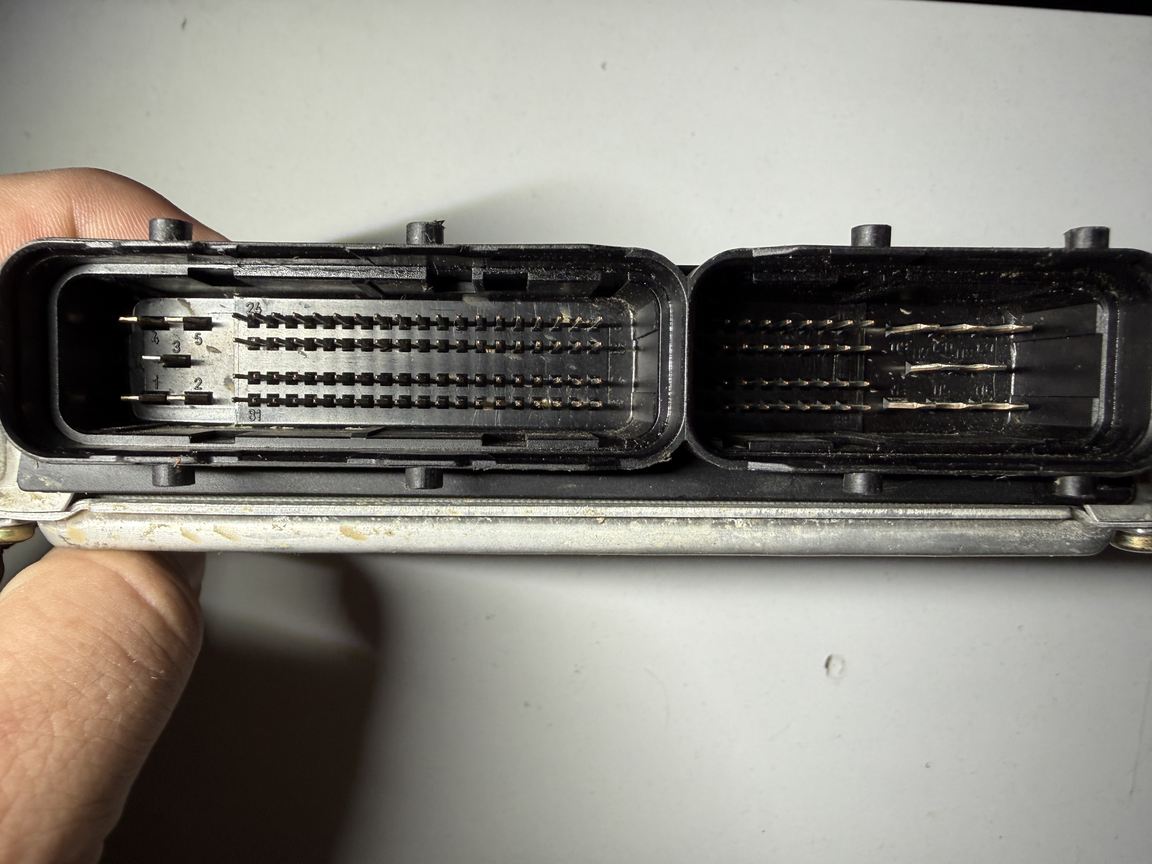 Alfa Romeo ECU - 0281010336 - 3